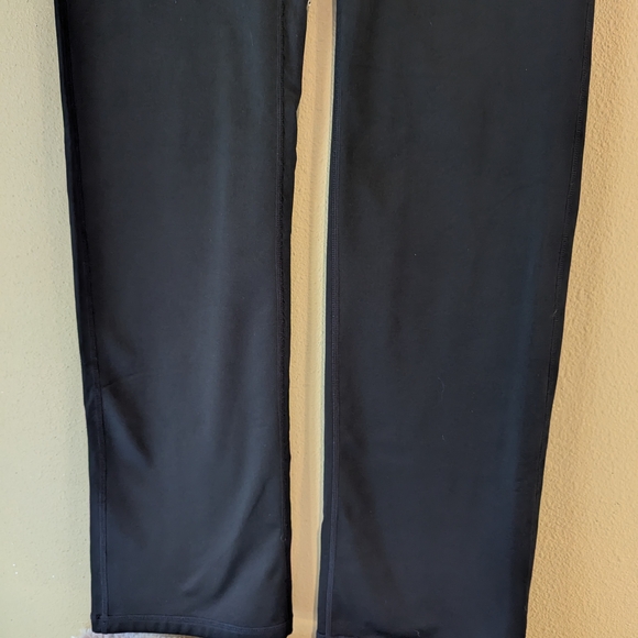 Reebok Women's Black Leggings - Picture 3 of 16